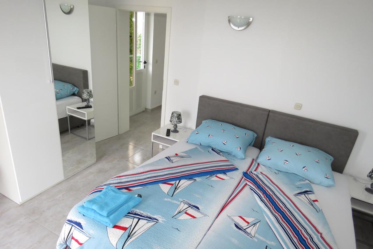 Apartments Caleta Baška Voda Dış mekan fotoğraf